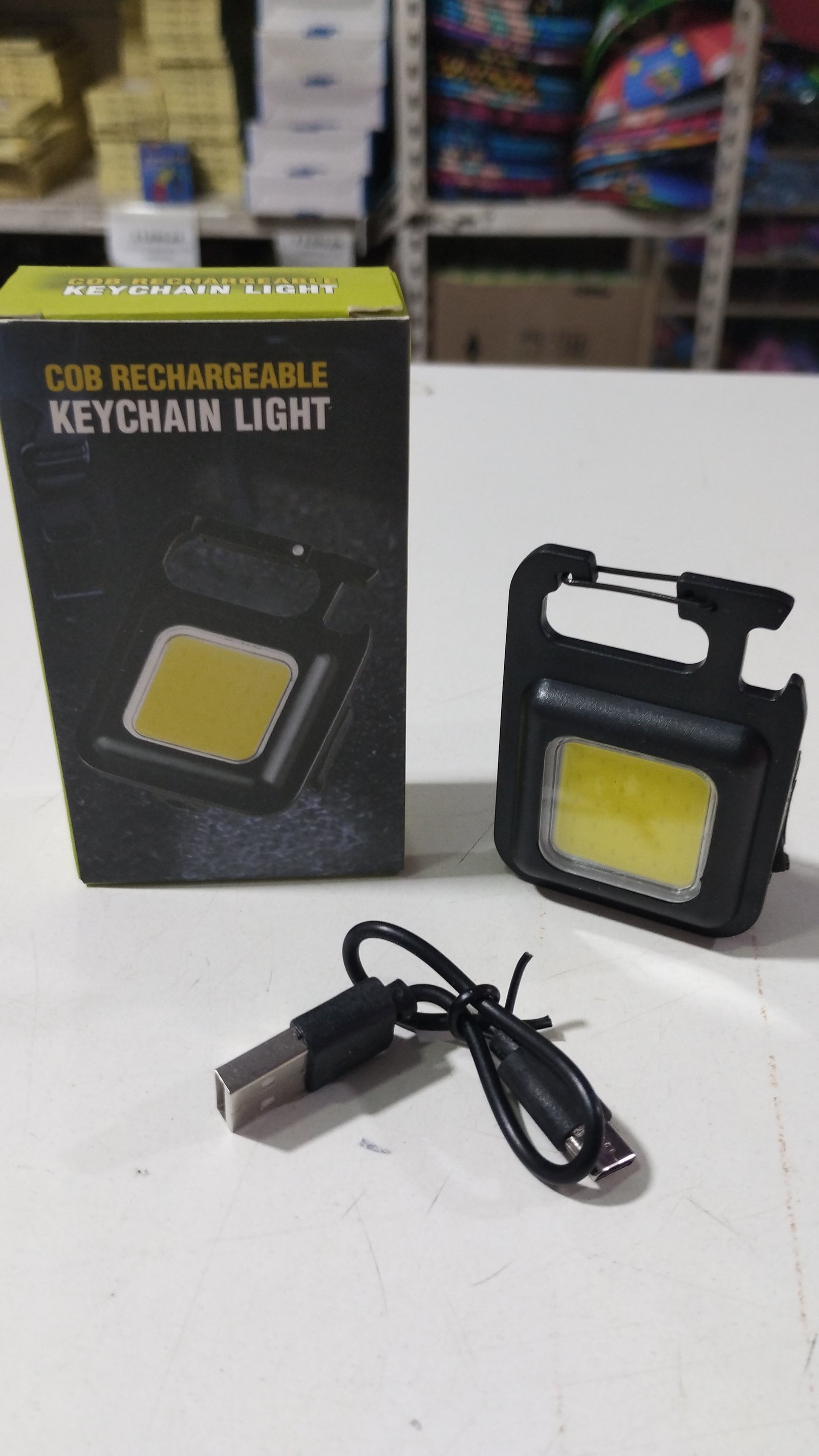 LINTERNA MINI C/ GANCHO E IMAN