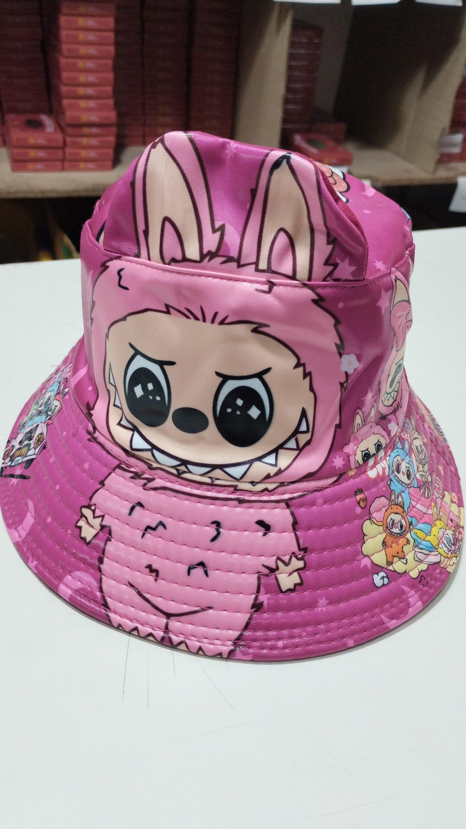 GORRO PILUSO PERSONAJE
